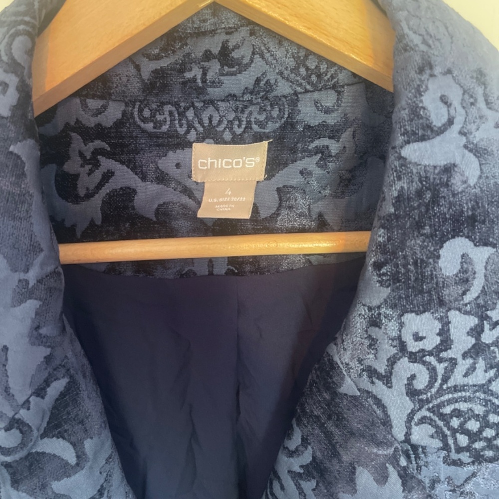 Chico’s Chenille Blue Victorian Design Boho Chic Jacket / Coat Size 4 - Picture 5 of 6